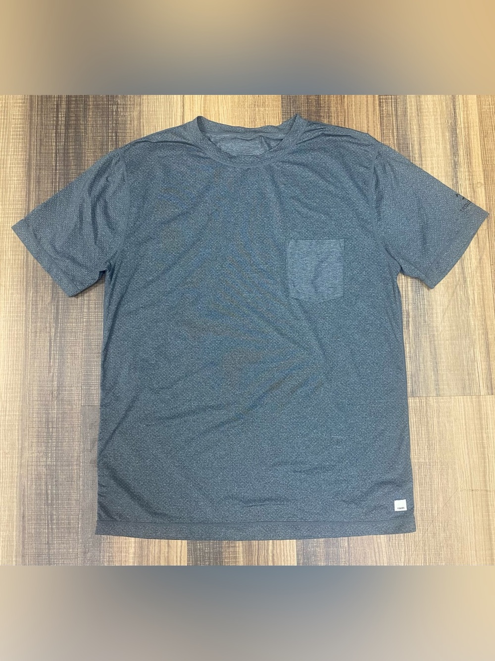 Vuori Mens Tradewind Performance Pocket T-Shirt Sz L Gray Vented Troubadour Golf